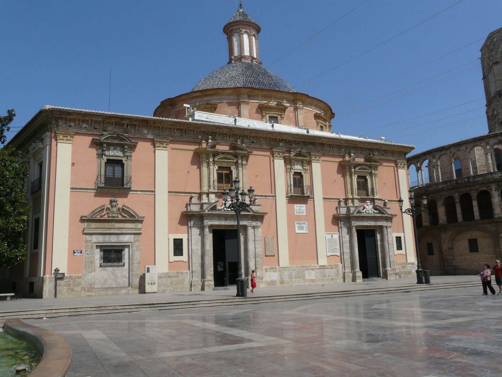 Curiosidades de la Basílica de la Virgen de los Desamparados