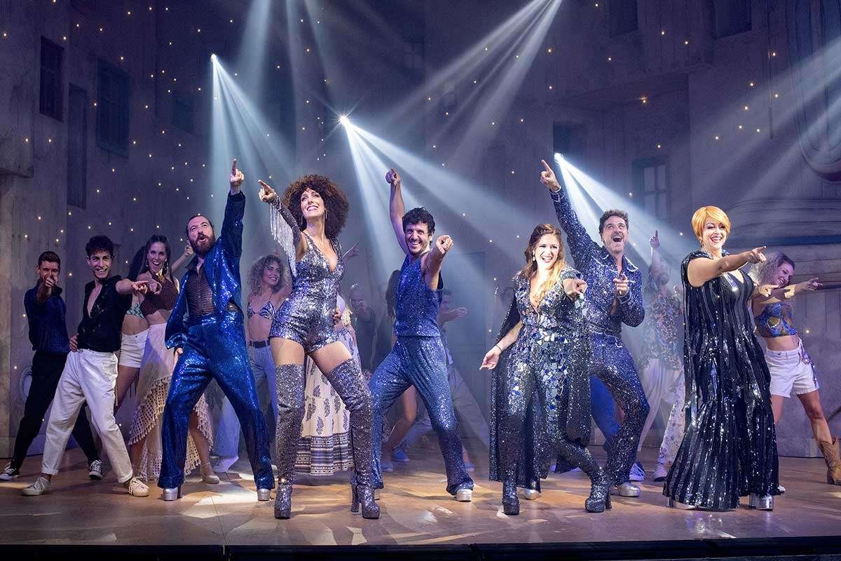 Secretos detrás de Mamma Mia: 15 curiosidades que no sabías