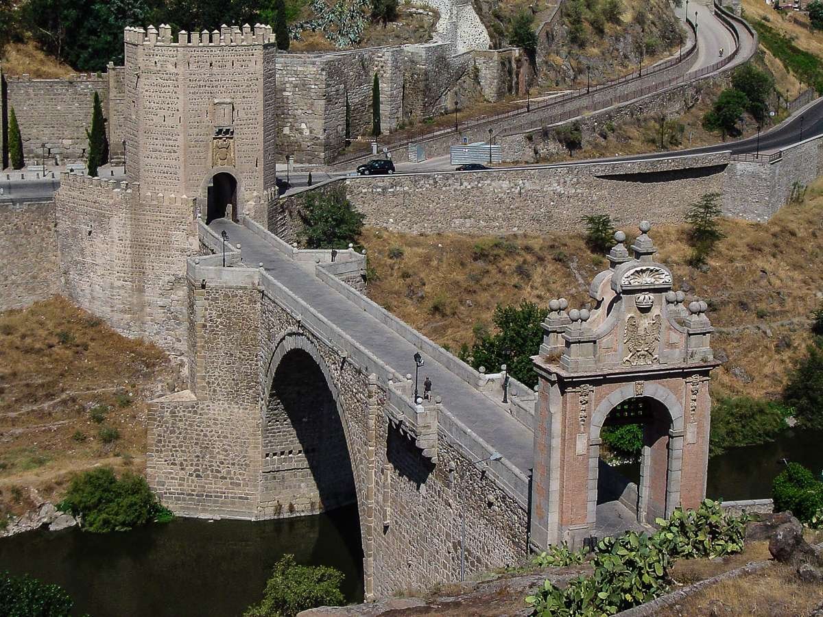 Curiosidades del Puente de Alcántara en Toledo