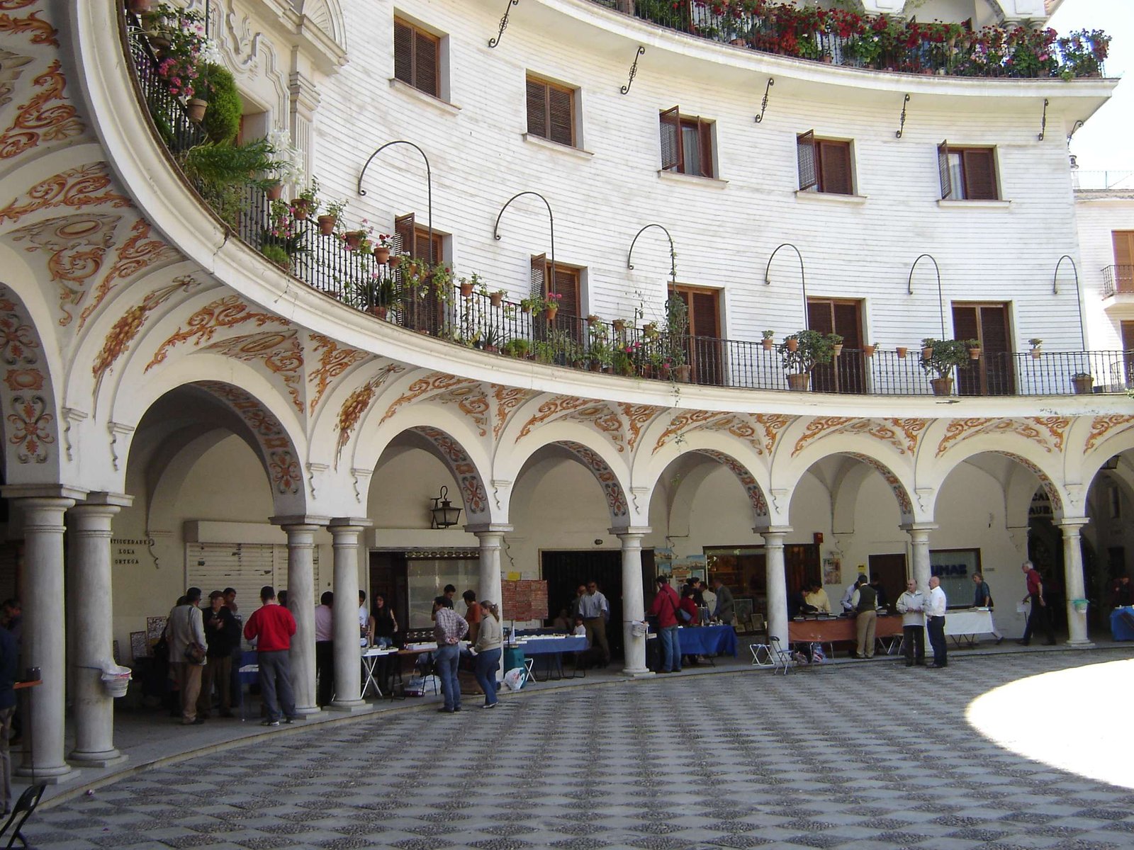 Curiosidades de la Plaza del Cabildo en Sevilla