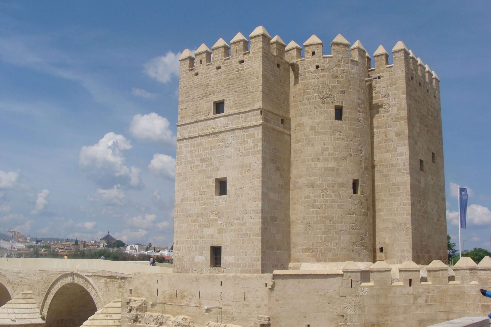 Curiosidades de la Torre de la Calahorra en Córdoba