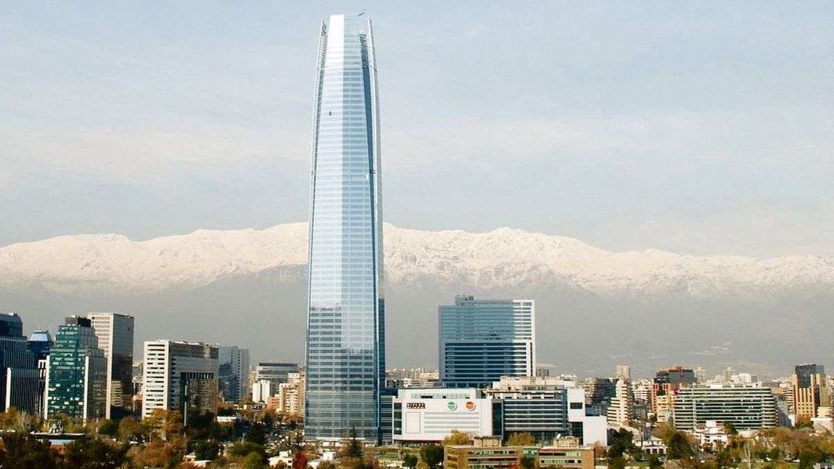Fascinantes curiosidades de la Gran Torre de Santiago