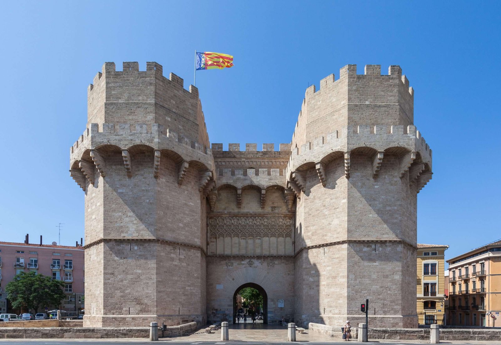 10 curiosidades fascinantes de las Torres de Serranos de Valencia